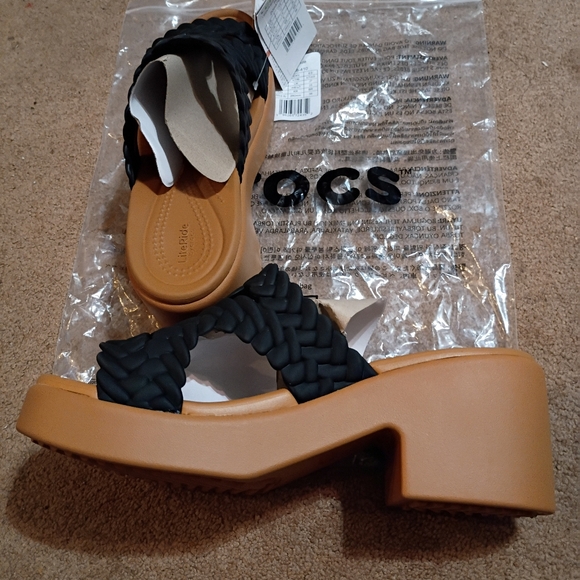 Crocs - Picture 4 of 5